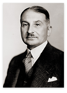 Ludwig Heinrich Edler von Mises (Lemberg; 29 de septiembre de 1881 –Nueva York, 10 de octubre de 1973) fue un economista austriaco de origenjudío, ... - ludwig-von-mises-mises-institute20von20mises20in2019711